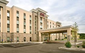 Hampton Inn & Suites-Hudson Wisconsin
